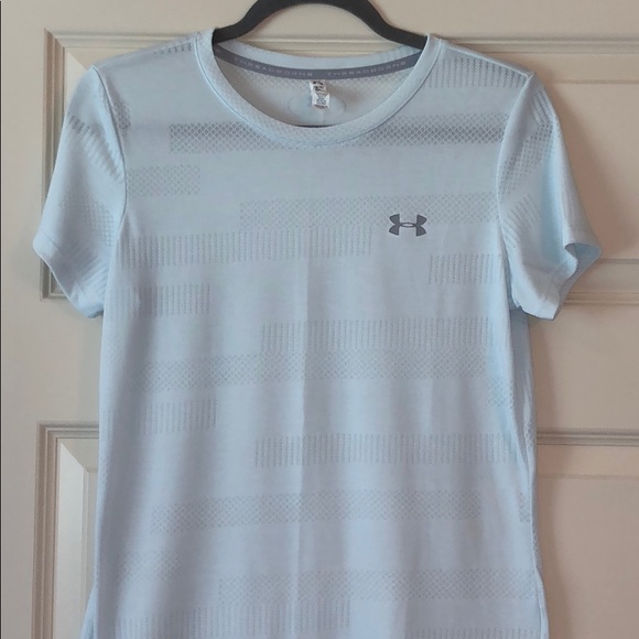 Under Armour Heat Gear Shirt - Picture 2 of 3